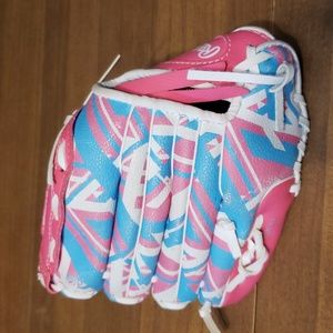 Youth girls baseball/softball glove